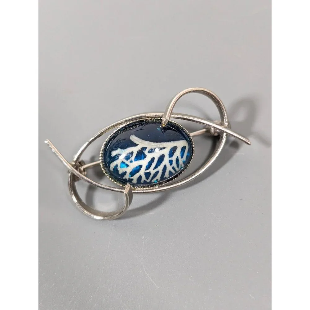 Vintage Silver Tone Blue Cabochon Coral Asymmetric Brooch Pin‎ Coastal Beachy